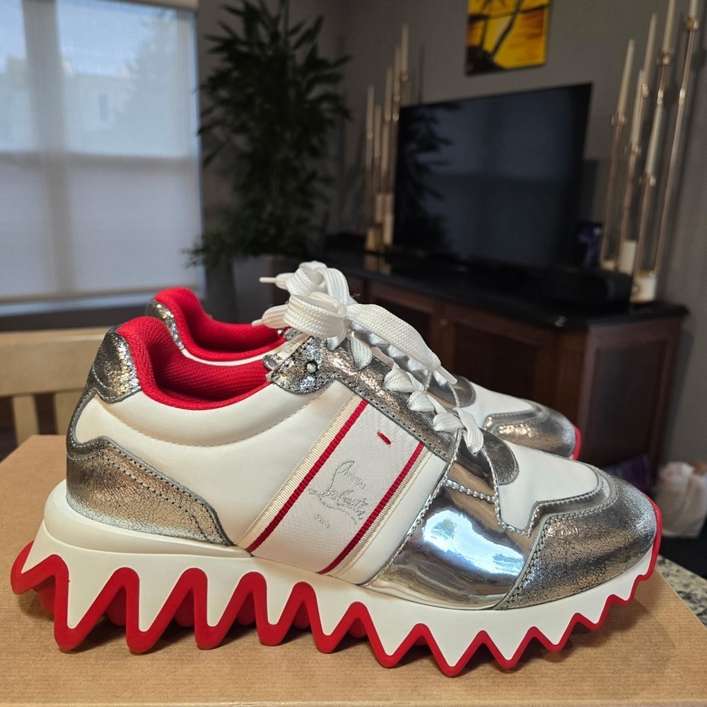 NEW Christian Louboutin Nastroshark Donna Flat Metallic Sneakers Size 37.5 - Picture 6 of 12